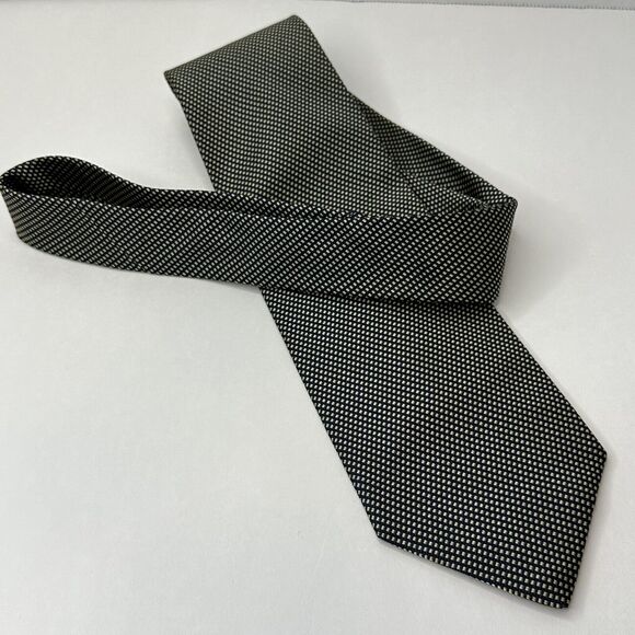 Brooks Brothers Makers Neck Tie All Silk Made in USA Navy w/Gold Geometric CLEAN - Picture 6 of 9